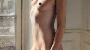 Milla Jovovich - Napi Csaj