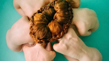 Vörös erő- Napi csaj